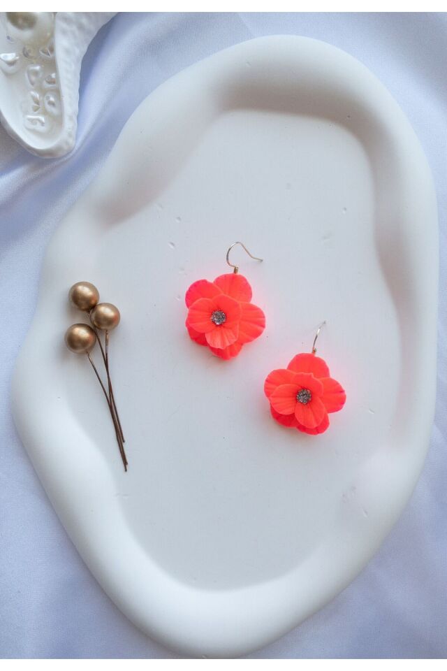 Özel Tasarım Neon Pembe Polimer Kil Çiçek Küpe