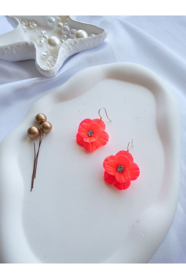 Özel Tasarım Neon Pembe Polimer Kil Çiçek Küpe