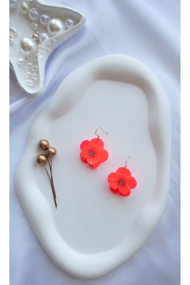 Özel Tasarım Neon Pembe Polimer Kil Çiçek Küpe