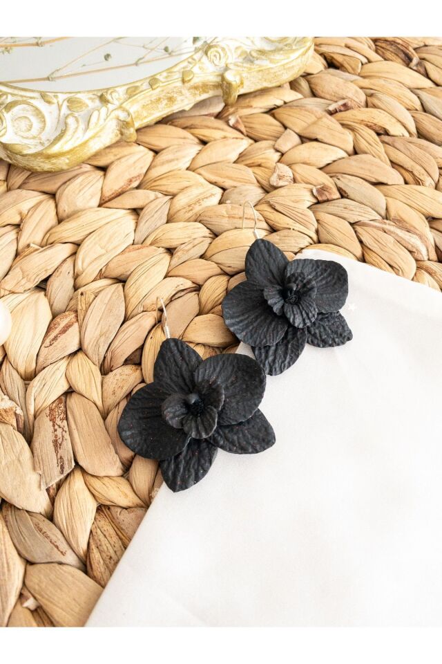 Özel Tasarım Siyah Polimer Kil Üzeri Kırmızı Sim Detay Orkide Küpe