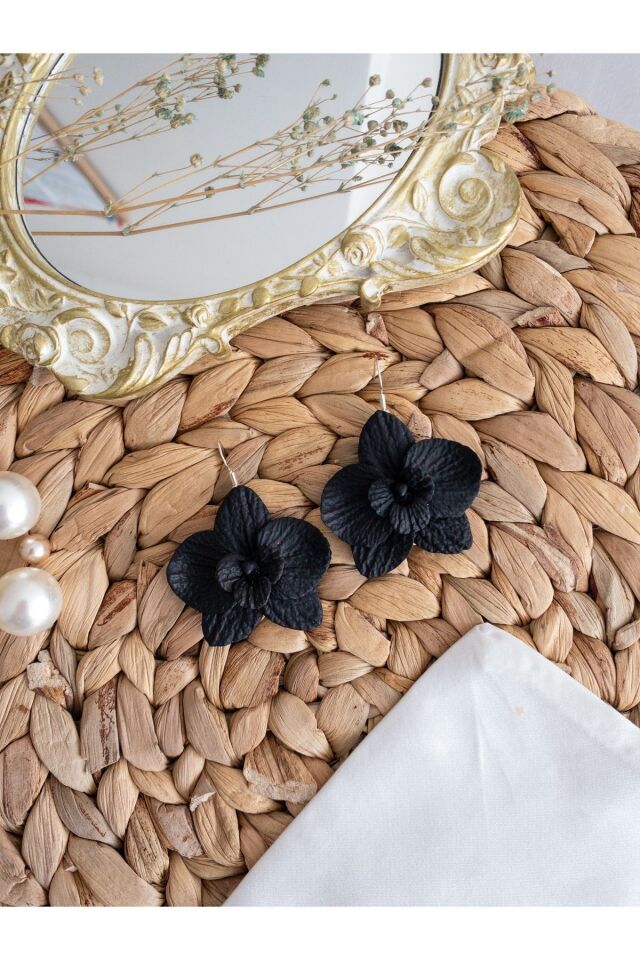 Özel Tasarım Siyah Polimer Kil Üzeri Kırmızı Sim Detay Orkide Küpe