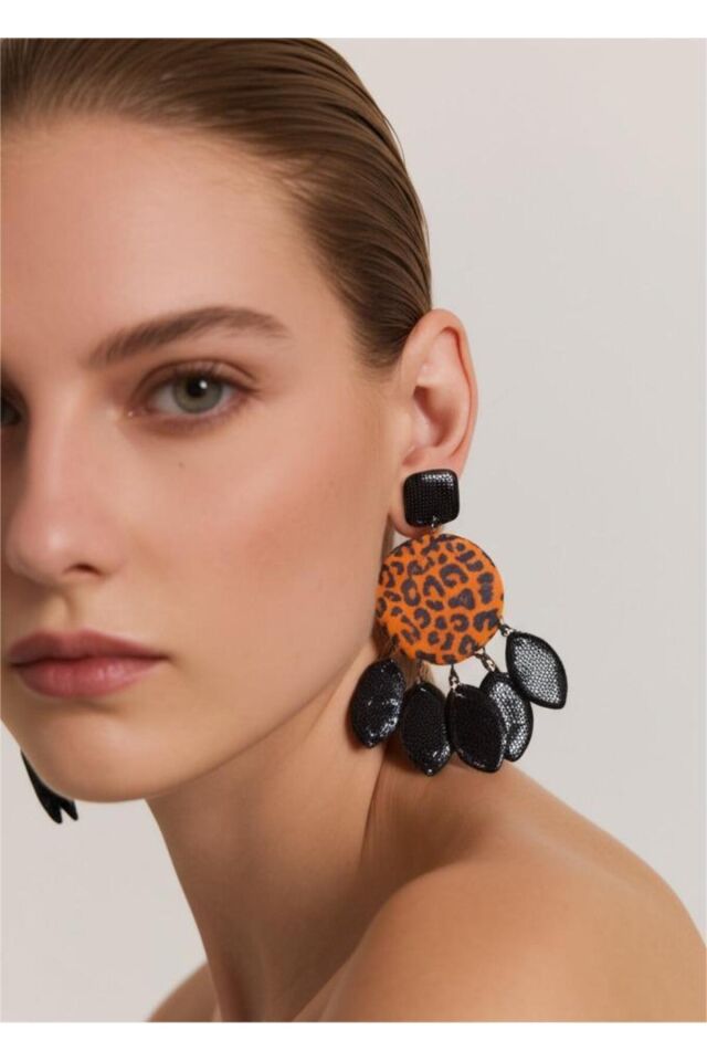 Özel Tasarım Siyah Simli Polimer Kil Üzeri Leopar Desen Küpe