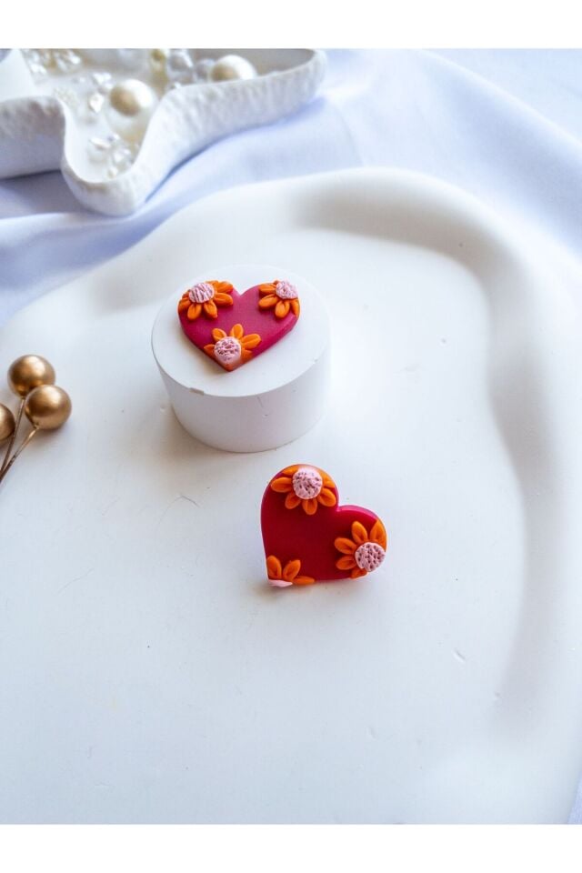 Özel Tasarım Pembe Polimer Kil Üzeri Turuncu Çiçek Kalp Küpe