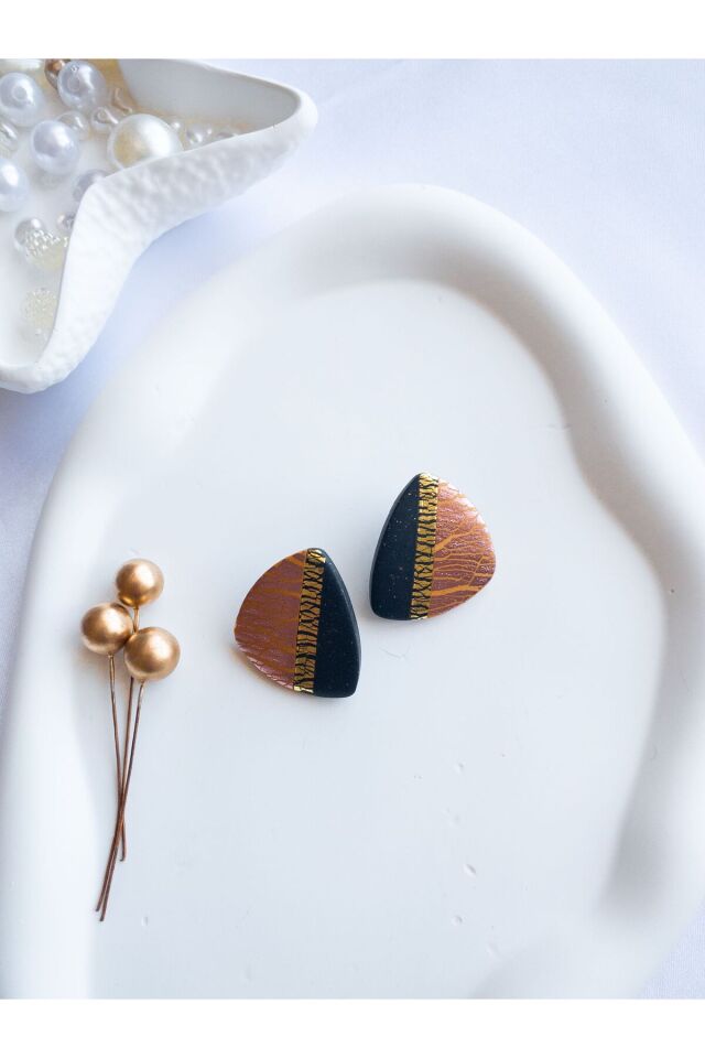 Özel Tasarım Siyah Polimer Kil Üzeri Altın ve Bronz Varak Detay Küpe