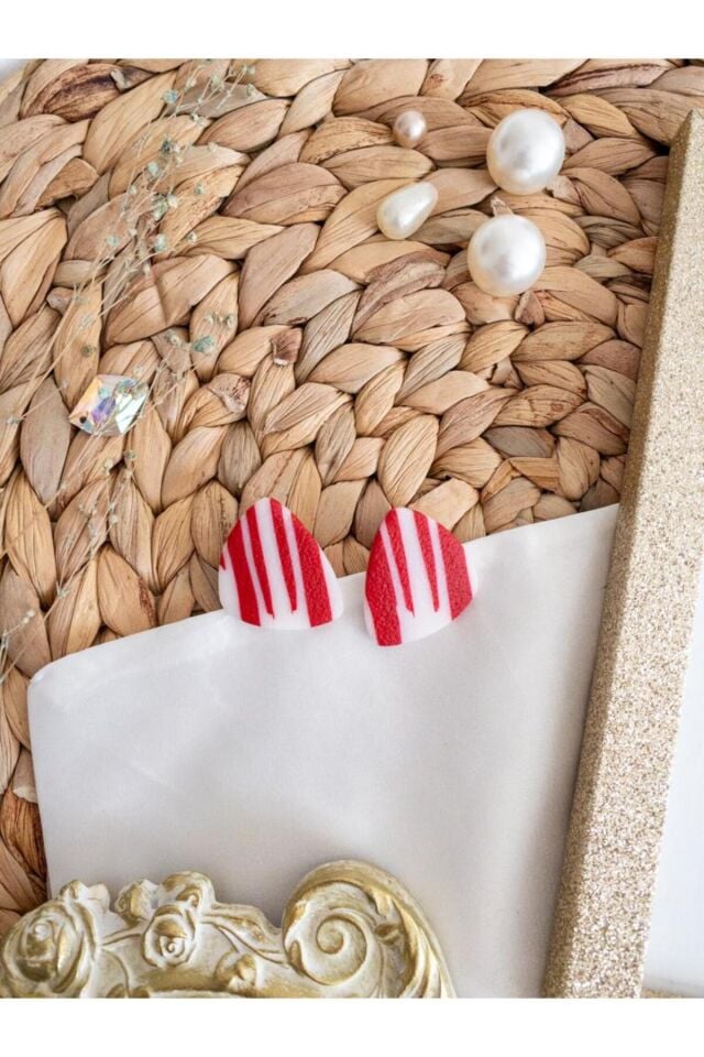 Özel Tasarım Kırmızı Beyaz Çizgili Polimer Kil Küpe