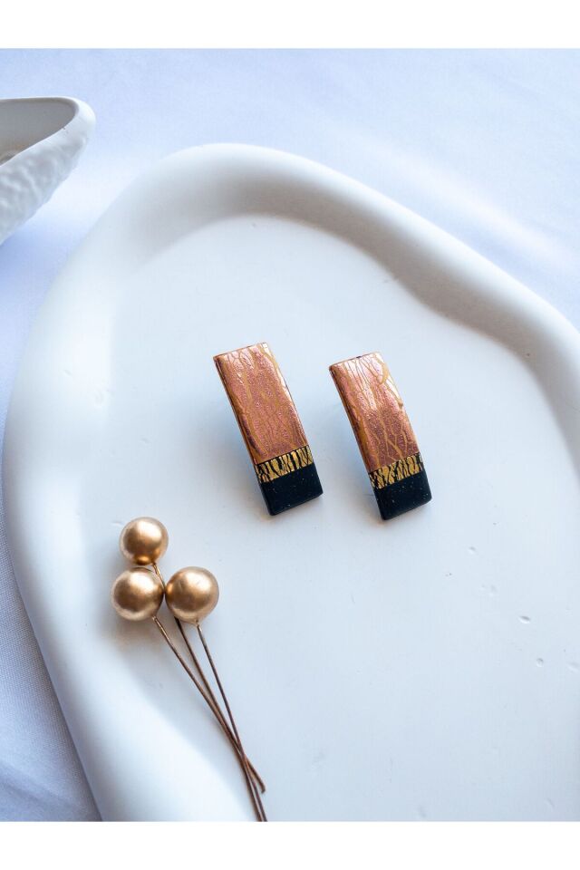 Özel Tasarım Siyah Polimer Kil Üzeri Altın ve Bronz Varak Detay Geometrik Küpe