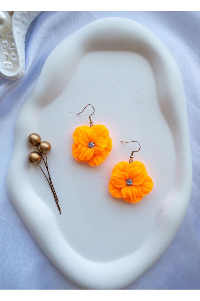 Özel Tasarım Neon Turuncu Polimer Kil Sallantılı Çiçek Küpe