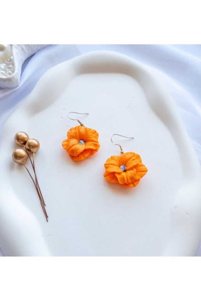 Özel Tasarım Turuncu Polimer Kil Sallantılı Çiçek Küpe