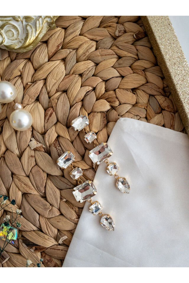 Beyaz Kristal Baget Taşlı Küpe