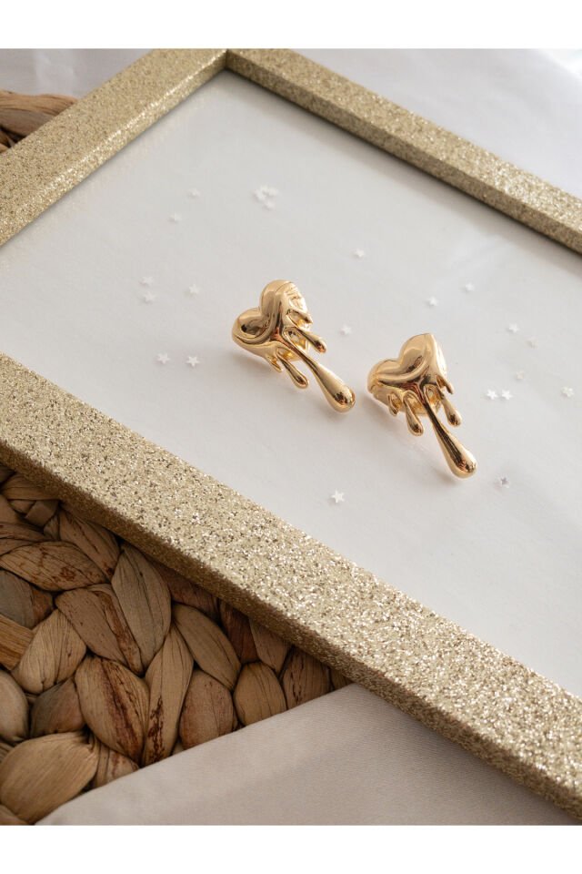 Gold Eriyen Kalp Küpe