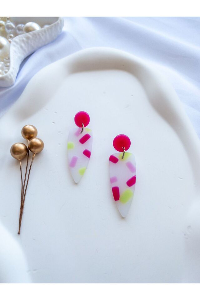 Özel Tasarım Transparan Polimer Kil Üzeri Pembe ve Yeşil Geometrik Şekil Küpe