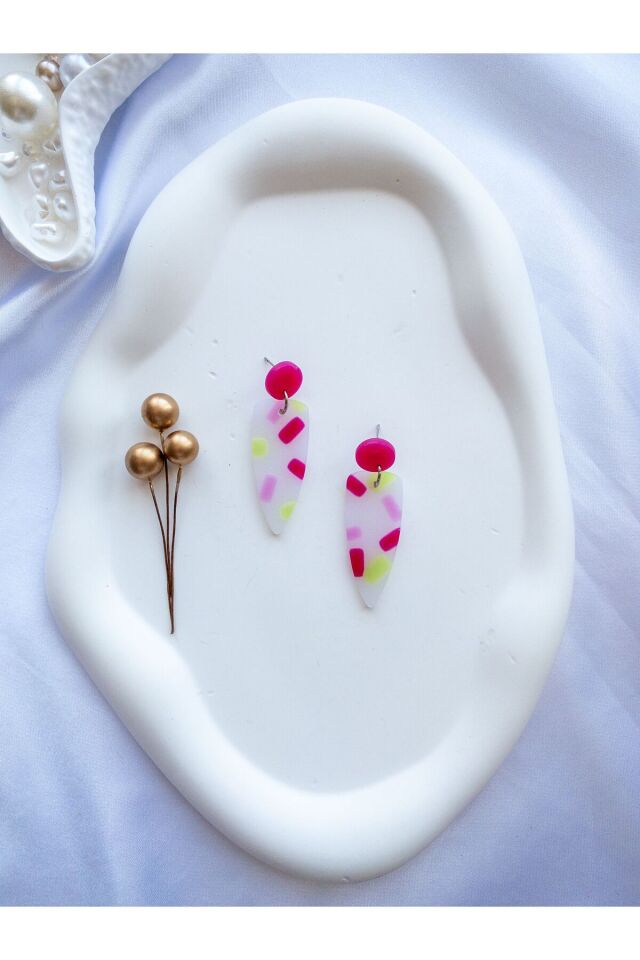 Özel Tasarım Transparan Polimer Kil Üzeri Pembe ve Yeşil Geometrik Şekil Küpe