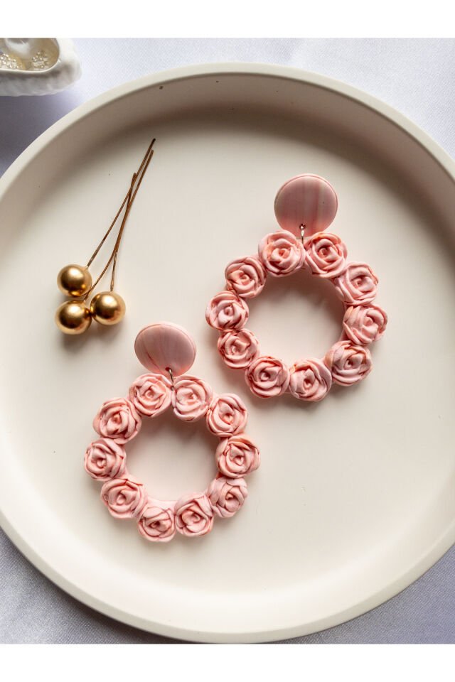 Özel Tasarım Polimer Kil Açık Pembe Gül Detay Halka Küpe