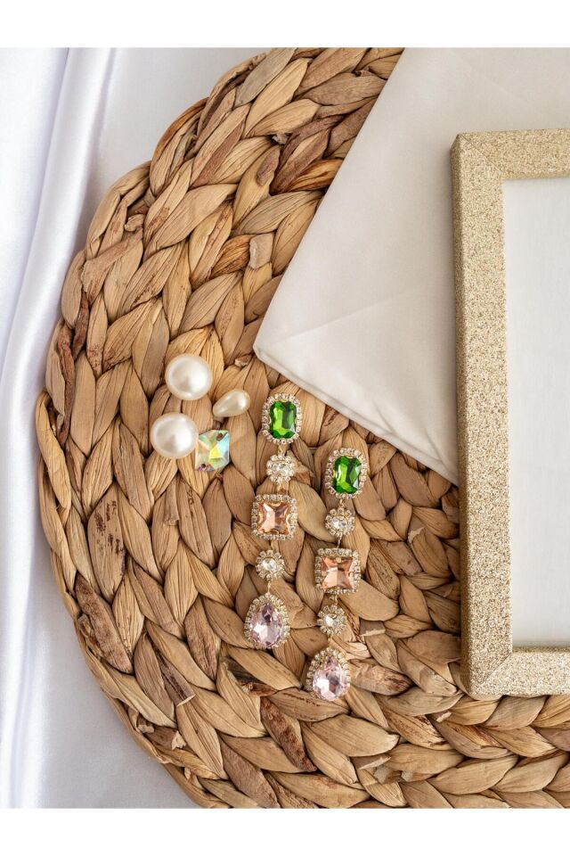 Renkli Kristal Baget ve Zümrüt Damla Taşlı Su Yolu Çerçeve Maksi Boy Küpe