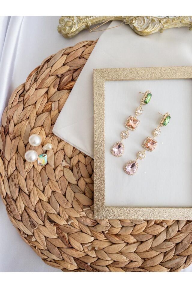 Renkli Kristal Baget ve Zümrüt Damla Taşlı Su Yolu Çerçeve Maksi Boy Küpe