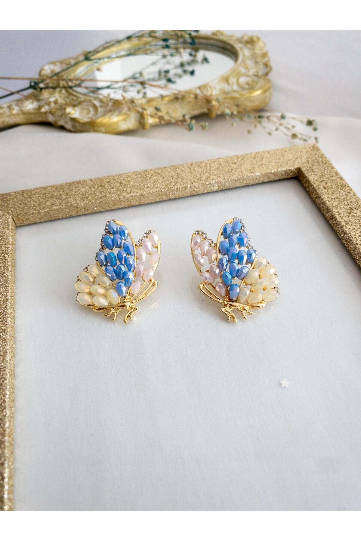 Parlak Boncuk İşlemeli Su Yolu Çerçeve Gold Kelebek Küpe