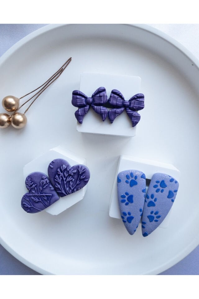 Özel Tasarım Mor Polimer Kil Simli Pati Desen Kalp ve Kurdele Küpe Seti