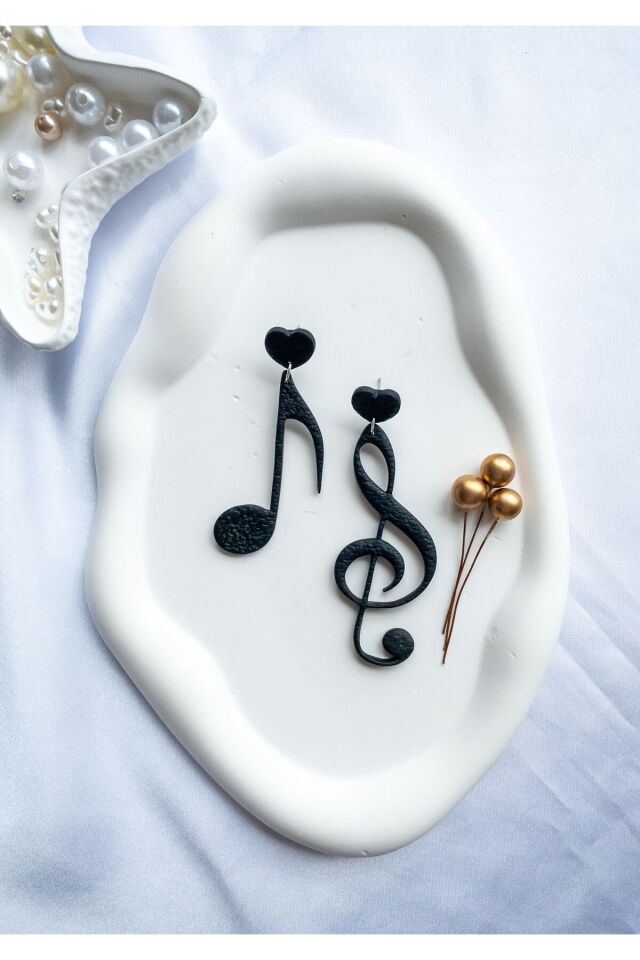 Özel Tasarım Siyah Polimer Kil Sol Anahtarı ve Sekizlik Nota Küpe