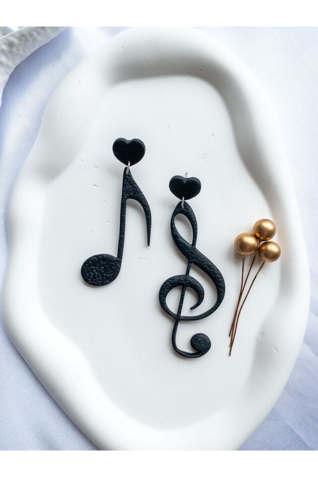 Özel Tasarım Siyah Polimer Kil Sol Anahtarı ve Sekizlik Nota Küpe