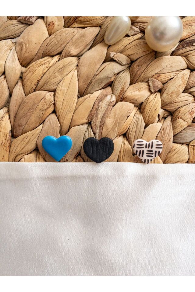 Özel Tasarım Siyah Parlak Mavi Ekose Polimer Kil Mini Kalp Küpe Seti