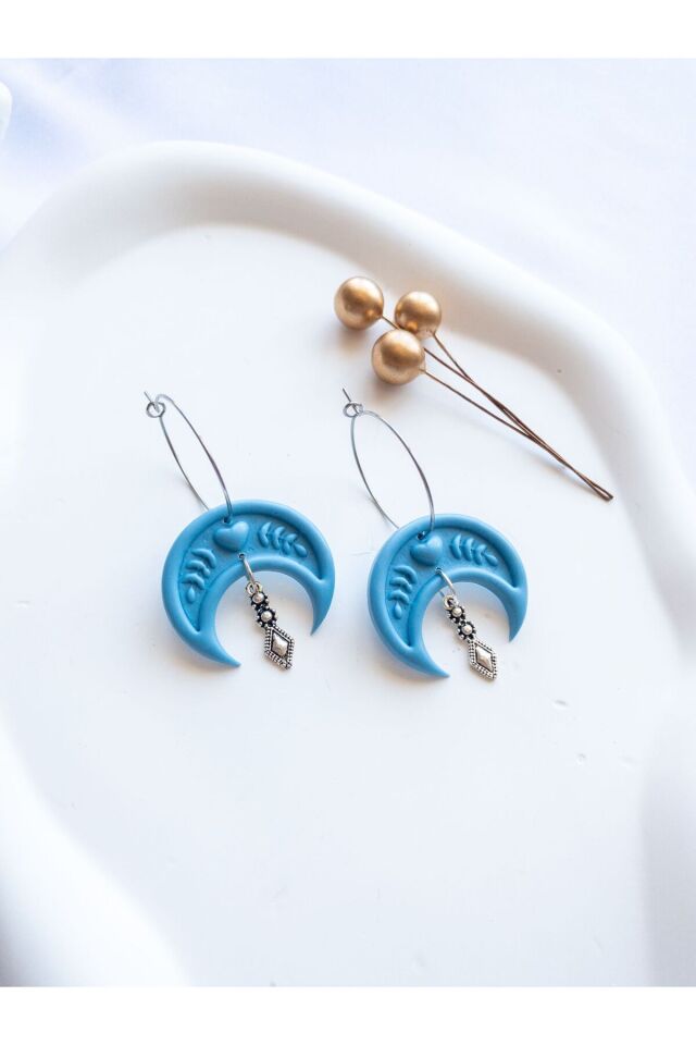 Özel Tasarım Mavi Polimer Kil Ay Şekilli Küpe