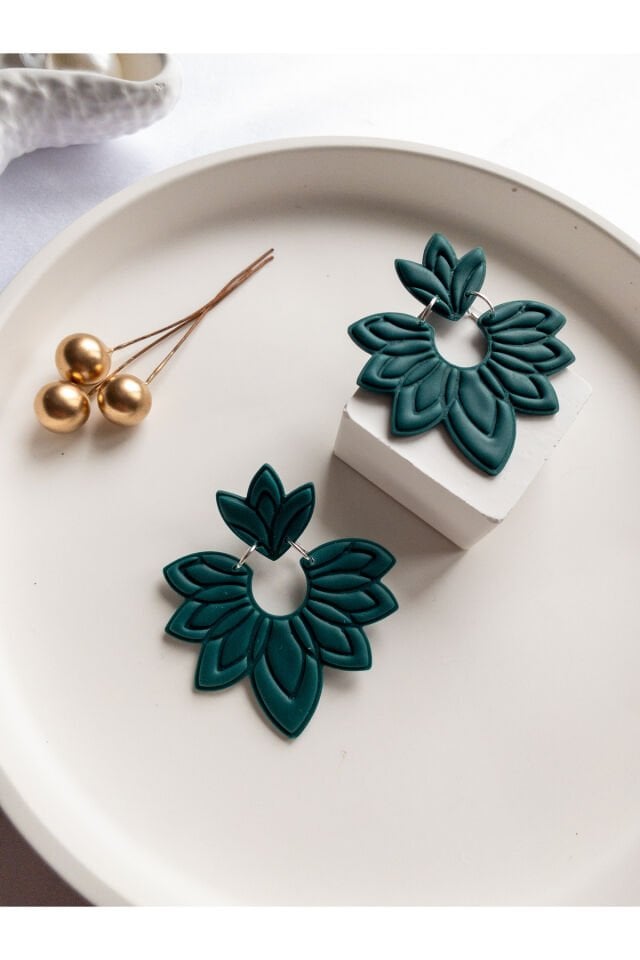 Özel Tasarım Yeşil Polimer Kil Çiçek Küpe