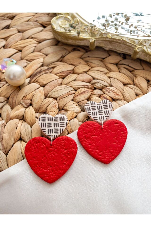 Özel Tasarım Polimer Kil Kırmızı ve Ekose Kalp Küpe