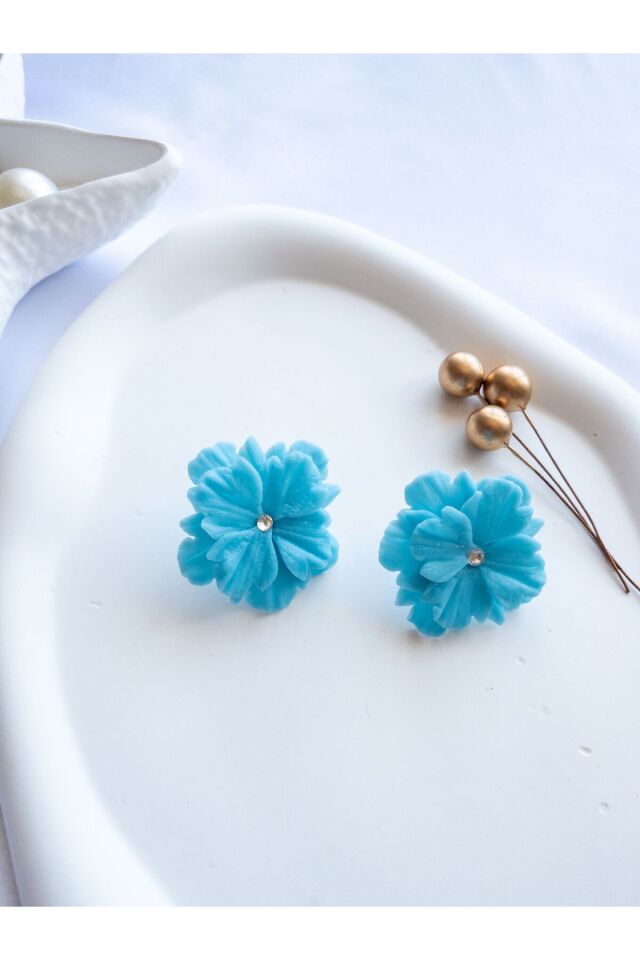 Özel Tasarım Açık Mavi Polimer Kil Çiçek Küpe