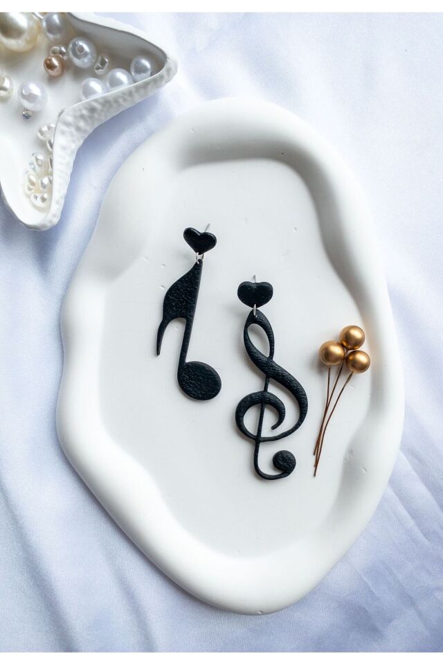 Özel Tasarım Siyah Polimer Kil Sol Anahtarı ve Nota Küpe