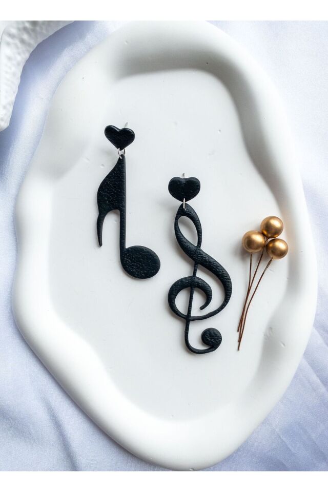 Özel Tasarım Siyah Polimer Kil Sol Anahtarı ve Nota Küpe