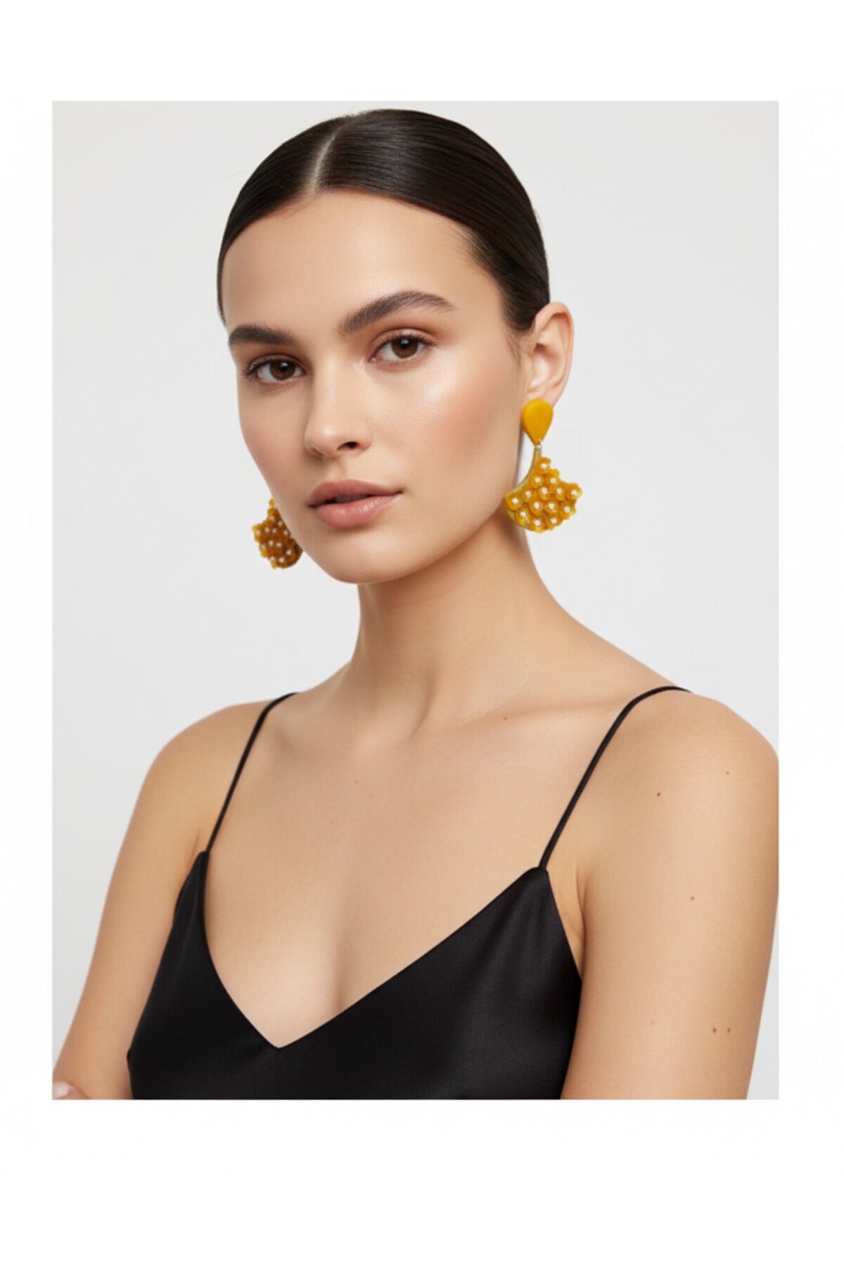 Özel Tasarım Sarı Polimer Kil Mini Çiçekli Küpe