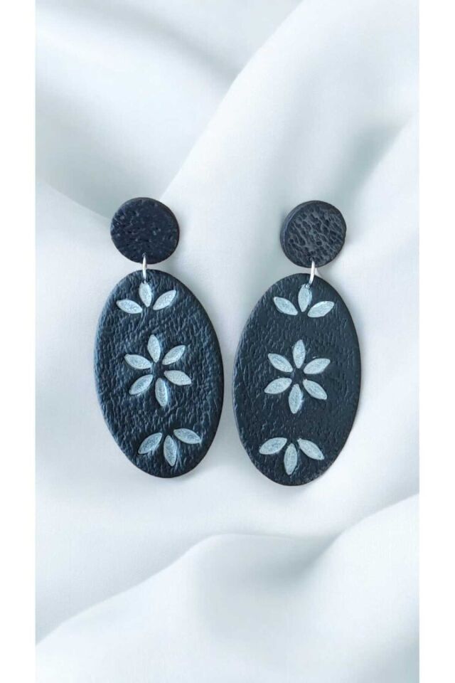 Özel Tasarım Antrasit Polimer Kil Üzeri İnci Beyazı Detay Küpe