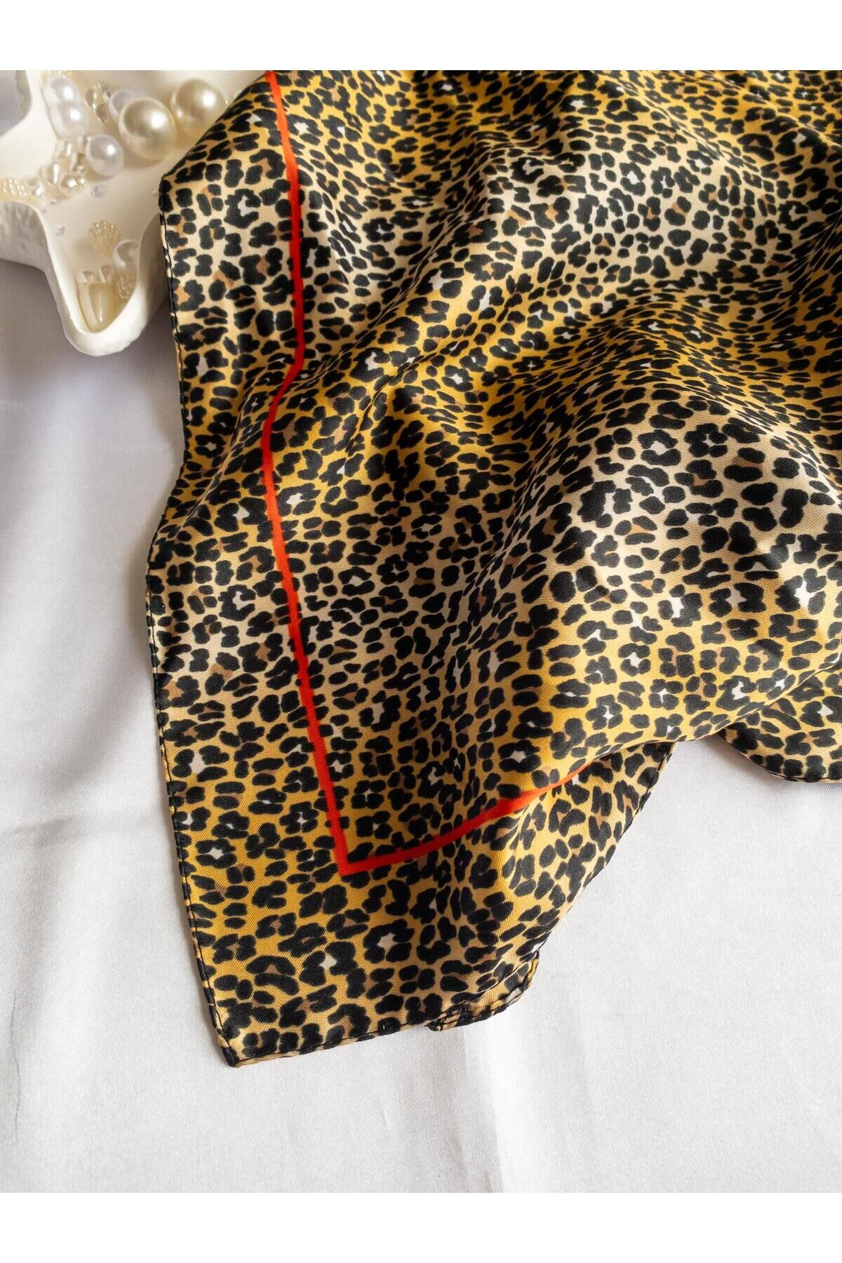 BeuBella Leopar Desenli Saten Fular – 55x55 cm – Boyun, Saç, Çanta Aksesuarı & Stil Dokunuşu