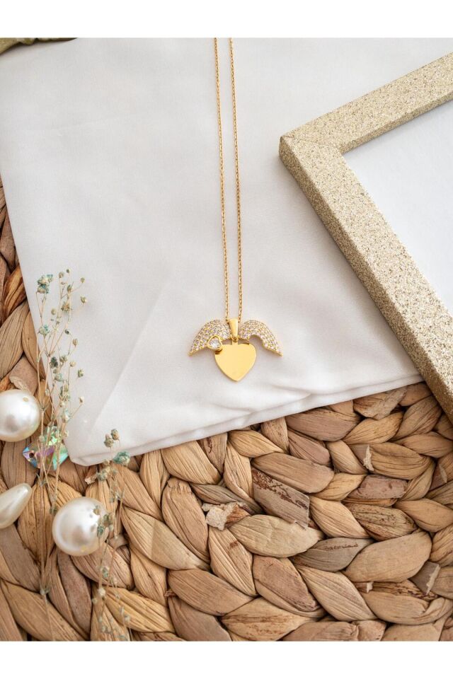 Zirkon Taşlı Kalpli Çelik Zincir Kolye