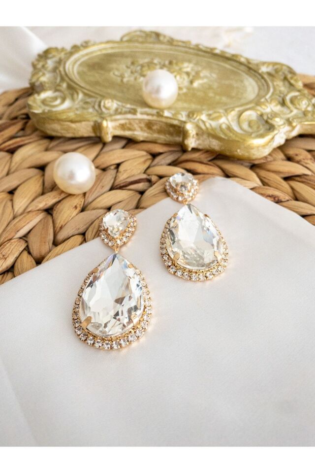 Beyaz Damla Kristal Queen Royal Küpe Beyaz