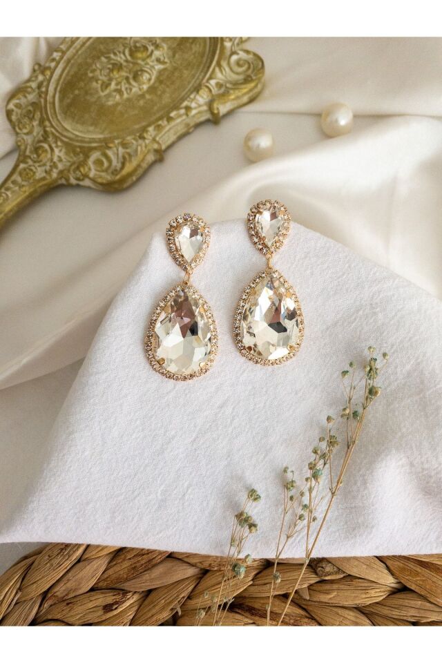 Beyaz Damla Kristal Queen Royal Küpe Beyaz