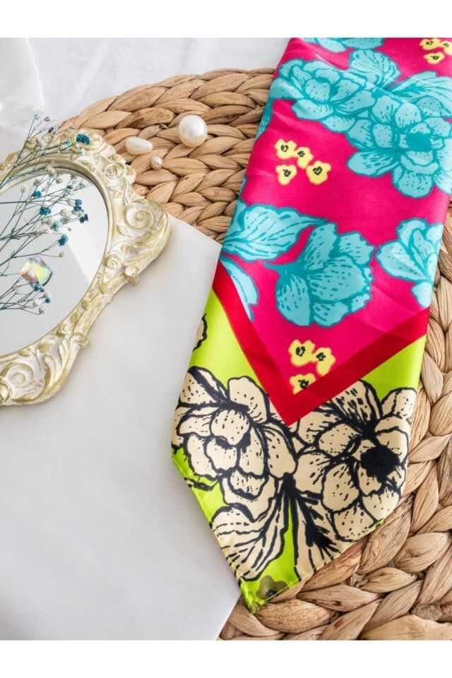 BeuBella 70’ler Retro Desenli Saten Fular – 55x55 cm – Boyun, Saç, Çanta Aksesuarı Sarı/Pembe